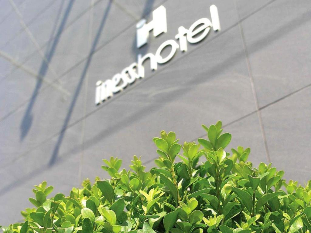 Iness Hotel Лодзь Екстер'єр фото